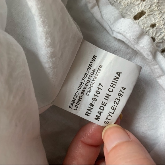 43. NWOT Solitaire Ruffled Blouse - Picture 3 of 3